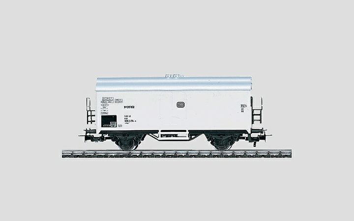 maerklin/メルクリン 4415 冷蔵貨車 DB Ichqs-u377