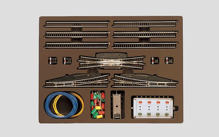 maerklin/メルクリン 8194 Zゲージ拡張セットT3 ヤード 電動ポイント付