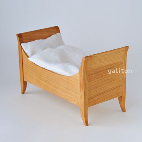 Elisabeth Pongratz ポングラッツベッド(小) ビーダーマイヤー調