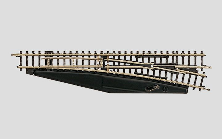 maerklin/メルクリン 8566 手動ポイントレール right L:110mm 13°r:490mm for Z