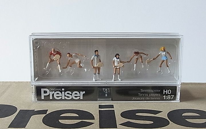 Preiser/プライザー 10078 HO 1/87 テニスプレーヤー