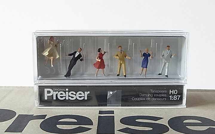 Preiser/プライザー 10120 HO 1/87 ダンスカップル
