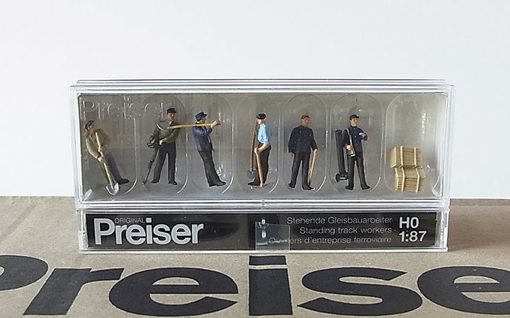 Preiser/プライザー 10602 HO 1/87 立っている保線作業員