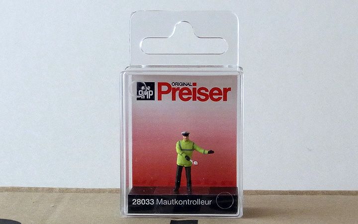 Preiser/プライザー 28033 HO 1/87 料金所整備員