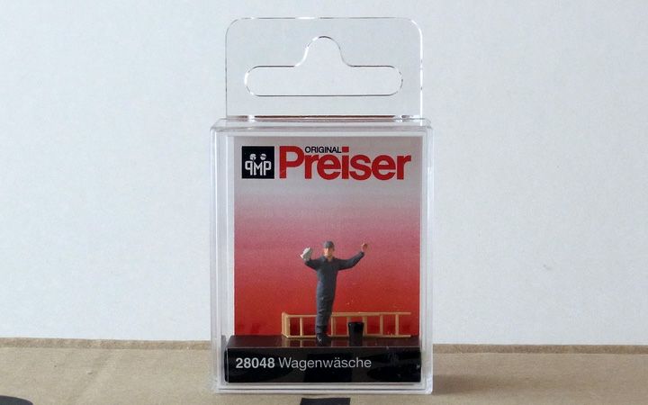 Preiser/プライザー 28048 HO 1/87 車両掃除中
