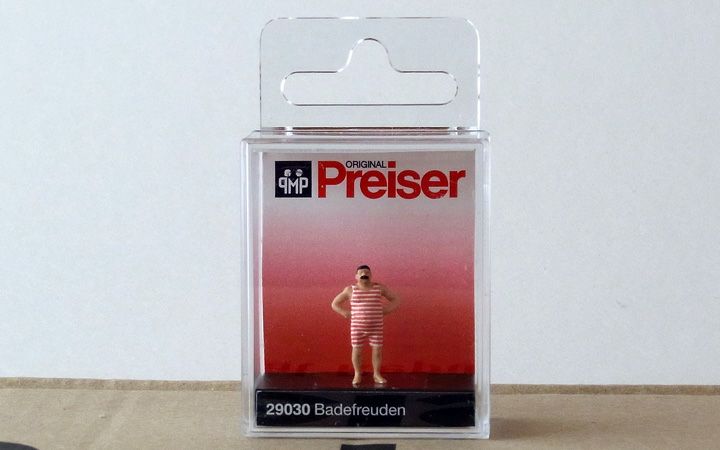 Preiser/プライザー 29030 HO 1/87 水着の男性