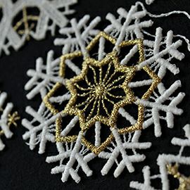 【xmas限定販売】 オーナメントレース スノークリスタル6枚セット ゴールド