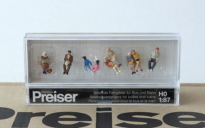 Preiser/プライザー 10385 HO 1/87 座っている乗客（バス・列車用）