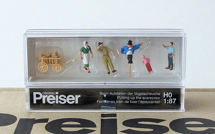 Preiser/プライザー 10650 HO 1/87 案山子を立てる農夫