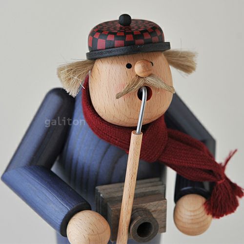 煙出し人形 KWOのっぽの旅行者 21743