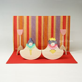 小黒三郎 銀杏びな（垂幕赤、もうせん付）