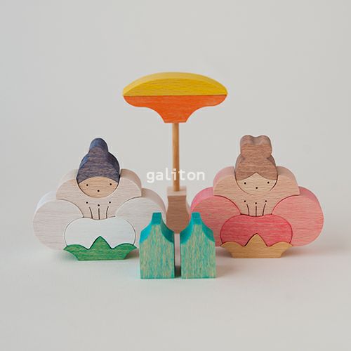 小黒三郎 梅の花坐りびな（ぼんぼり付き）