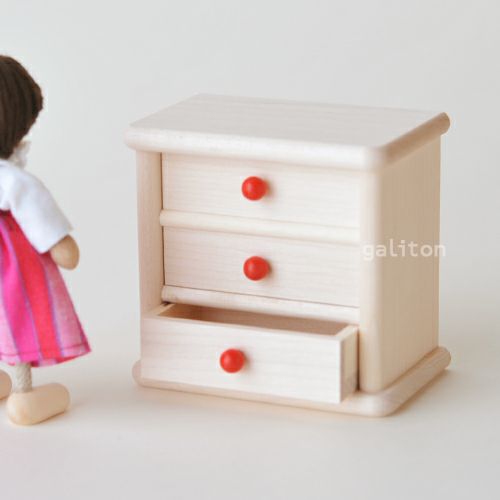 リュルケ Ruelke 木製ドールハウス家具 三段チェスト