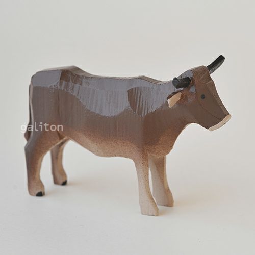 クリスティアンヴェルナー Christian Werner ウシ（大）茶 オス