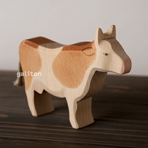 オストハイマー Ostheimer うし メス 茶ぶち 上向き