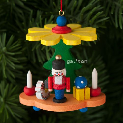 【xmas限定販売】《クリスマスオーナメント》 クリスティアンウルブリヒト Christian Ulbricht ピラミッドとくるみ割り