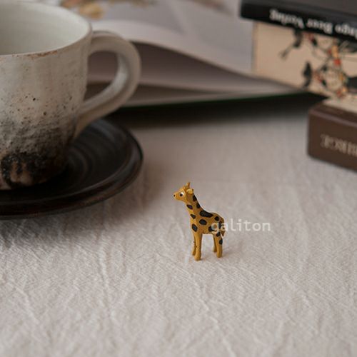 クリスティアンヴェルナー Christian Werner きりんの子（小）