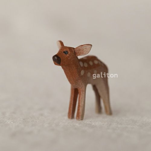 クリスティアンヴェルナー Christian Werner アカシカの子（小）