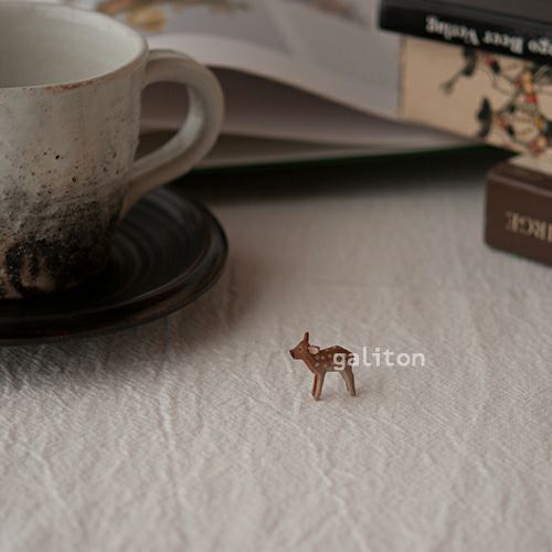 クリスティアンヴェルナー Christian Werner アカシカの子（小）