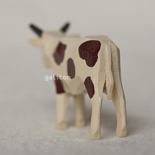 クリスティアンヴェルナー Christian Werner ウシ 茶ブチ オス（小）