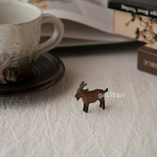 クリスティアンヴェルナー Christian Werner やぎ茶（小）