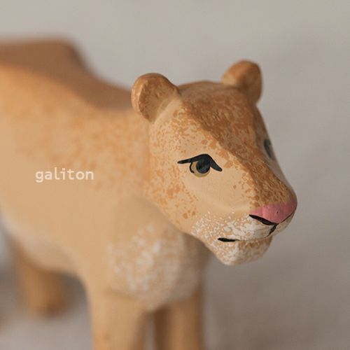 クリスティアンヴェルナー Christian Werner ライオン メス（大）