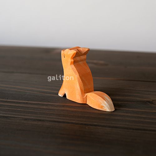 オストハイマー Ostheimer きつねの子 座り