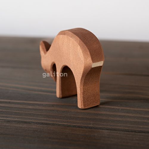 オストハイマー Ostheimer ノロジカ メス 下向き