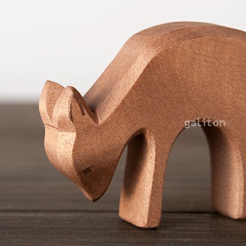 オストハイマー Ostheimer ノロジカ メス 下向き