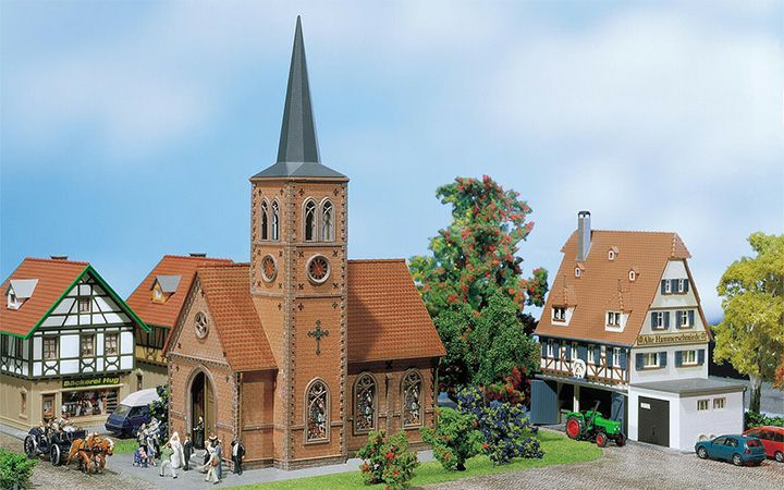 FALLER/ファーラー 130239 小さな町の教会　HOゲージ