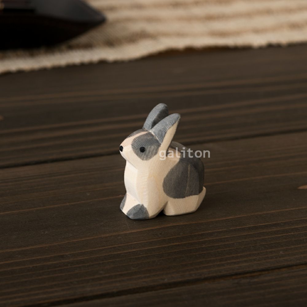 オストハイマー Ostheimer うさぎ 白黒 座り