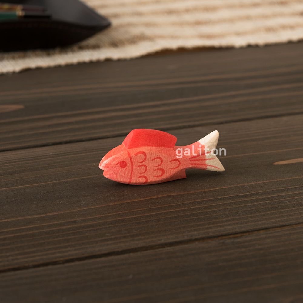 オストハイマー Ostheimer 魚 赤